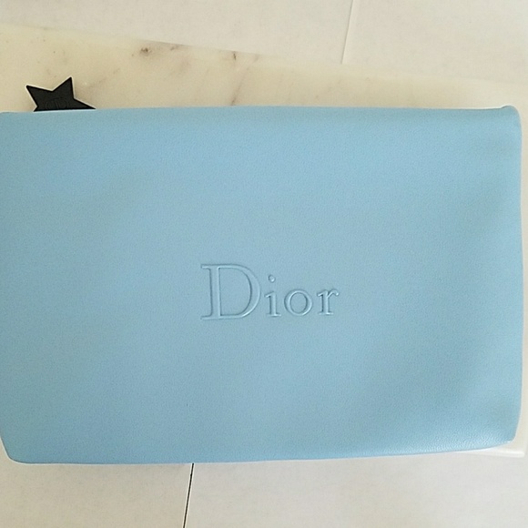 baby blue dior bag